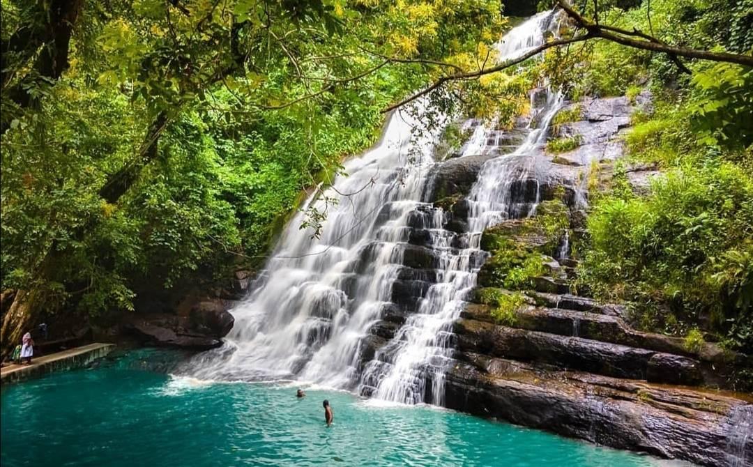 cascade de man