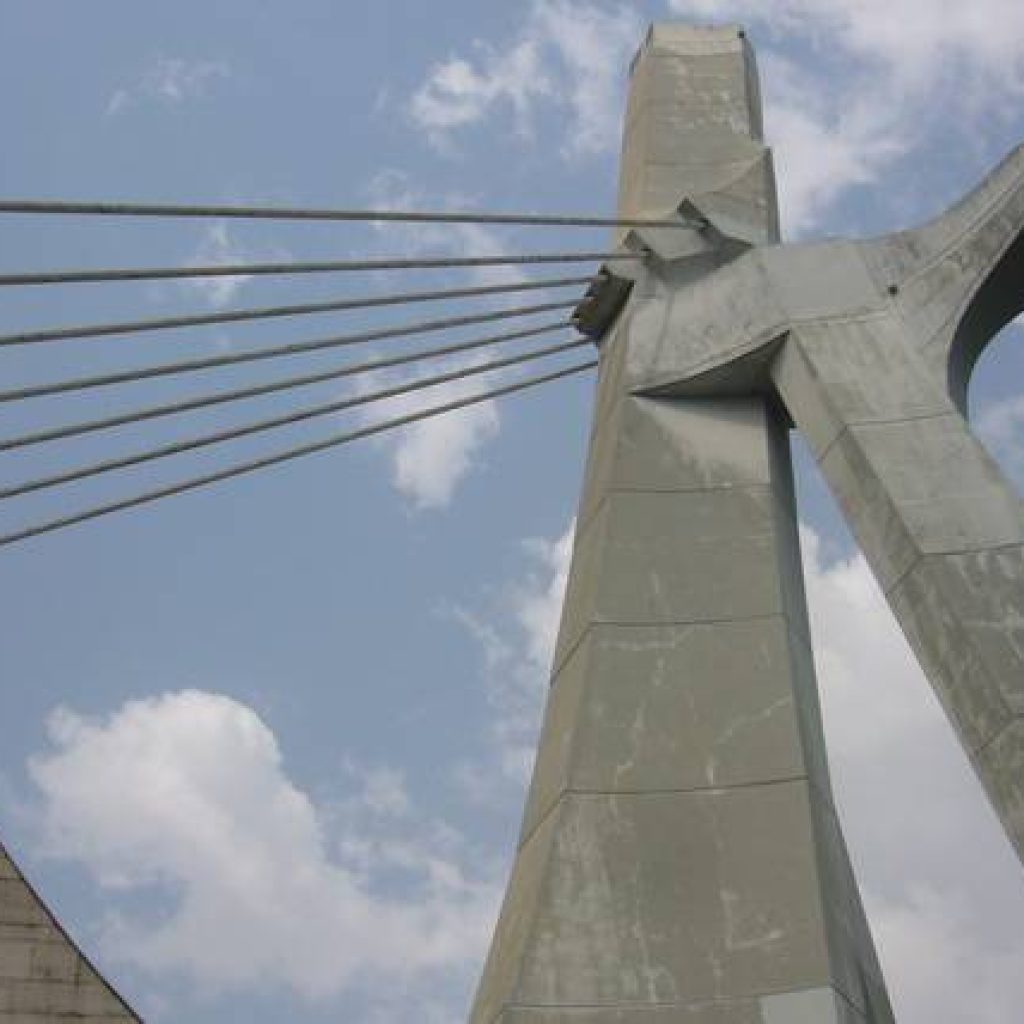 découvrez les meilleures activités à abidjan, de ses attractions culturelles vibrantes à ses plages ensoleillées. explorez les marchés locaux, savourez la cuisine ivoirienne, et plongez dans la vie nocturne dynamique de la capitale économique de la côte d'ivoire.