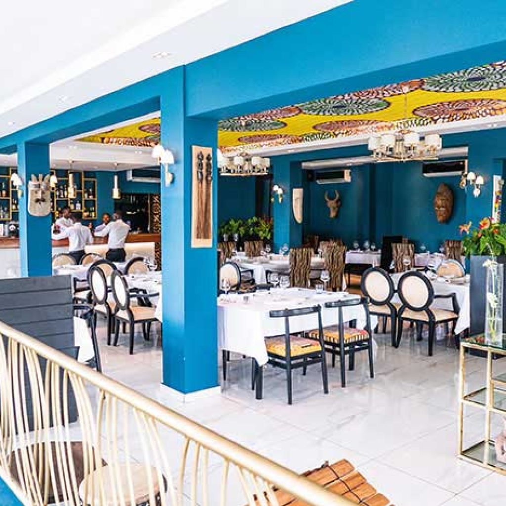 découvrez les restaurants populaires d'abidjan, où la gastronomie ivoirienne rencontre des saveurs internationales. explorez des établissements prisés par les locaux et les visiteurs, offrant une expérience culinaire inoubliable au cœur de la capitale économique de la côte d'ivoire.