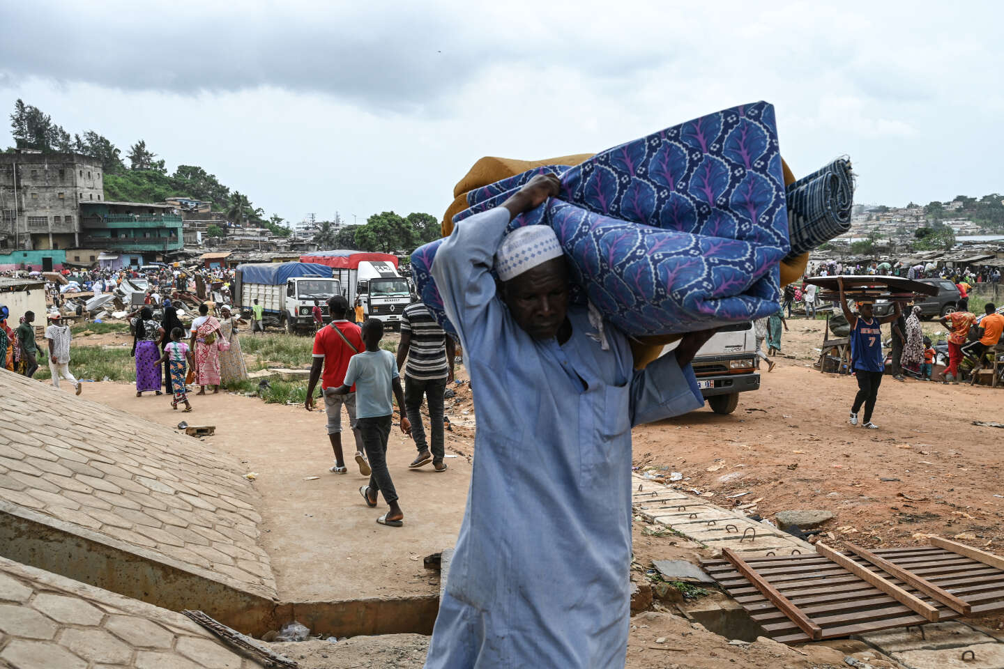 découvrez nos conseils pratiques pour voyager à abidjan pendant la saison des pluies. préparez votre séjour avec des astuces sur le climat, les activités à faire et les incontournables à ne pas manquer pour profiter pleinement de votre voyage malgré les précipitations.
