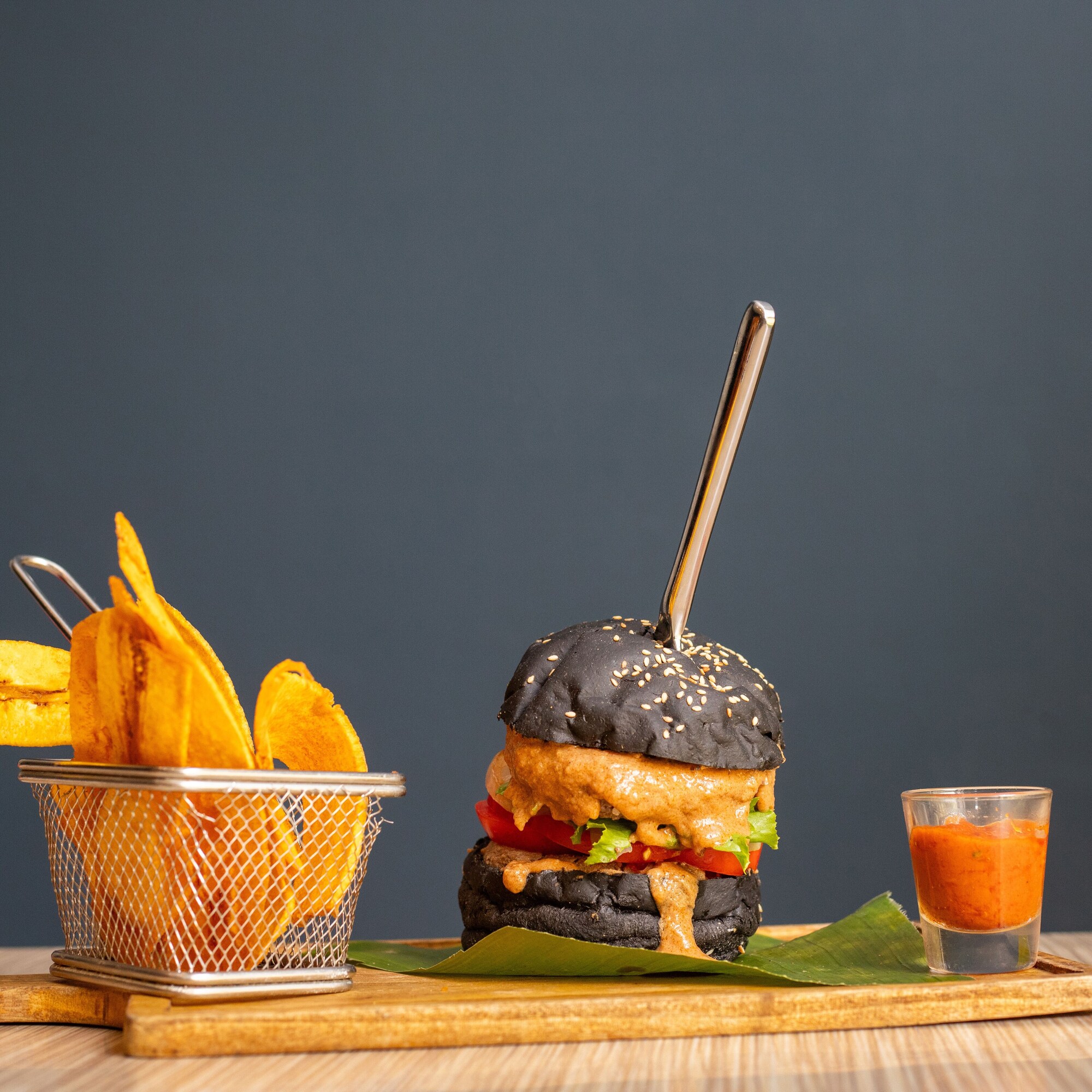 découvrez la richesse de la nourriture et des boissons à abidjan, une ville vibrante où saveurs culinaires et traditions se rencontrent. explorez les meilleurs restaurants, marchés et spécialités locales qui font la renommée gastronomique de la côte d'ivoire.