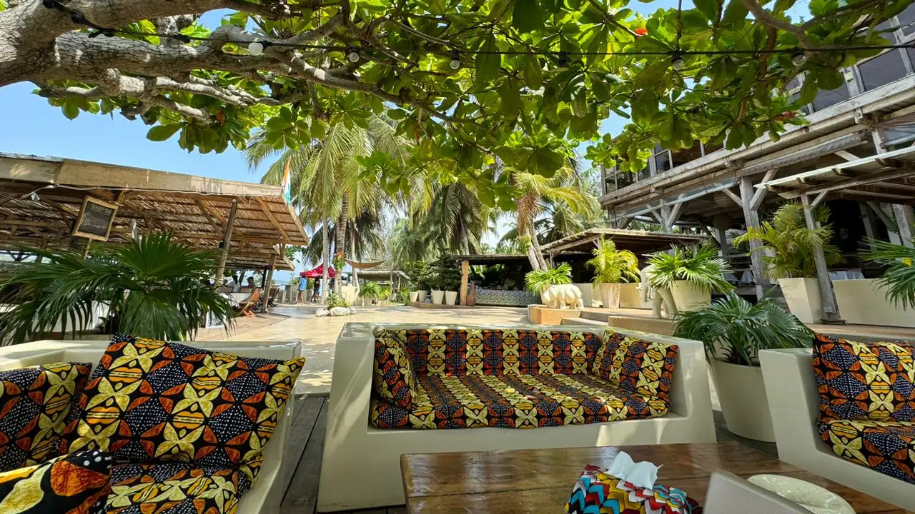 découvrez les meilleurs restaurants à assinie, offrant une variété de cuisines délicieuses, des ambiances conviviales et des vues imprenables sur la mer. que vous cherchiez un endroit romantique ou une sortie en famille, assinie saura ravir vos papilles.