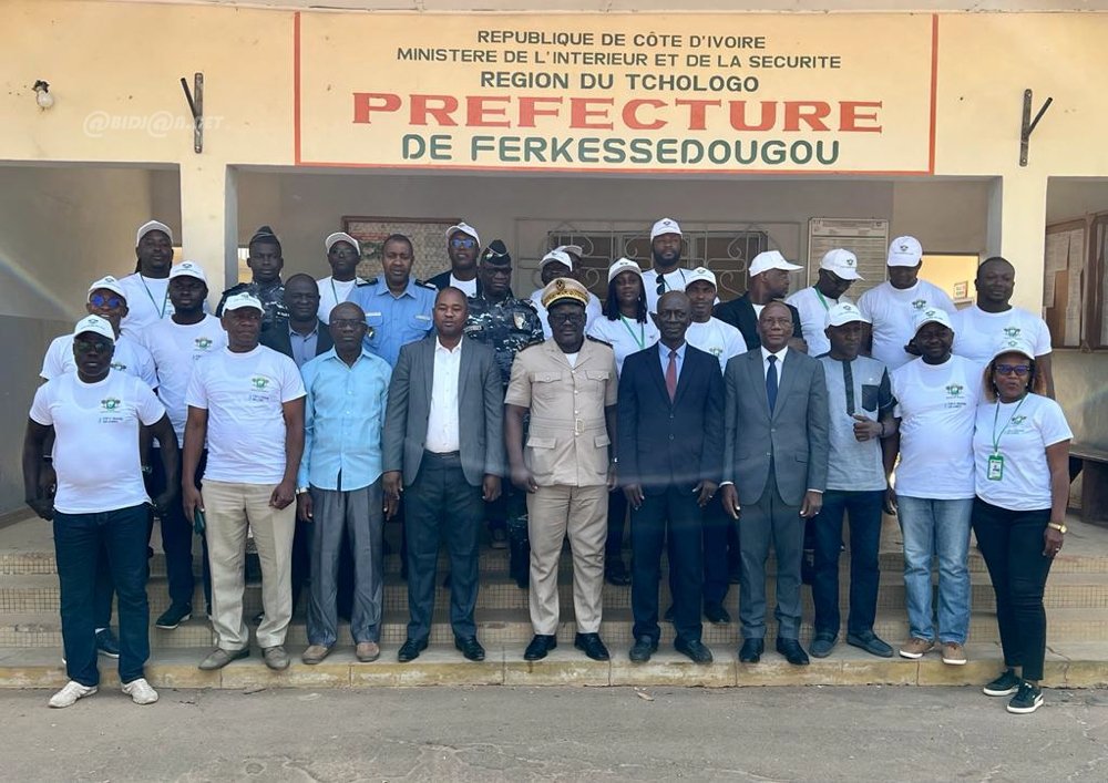 découvrez les enjeux et les solutions pour améliorer la sécurité à yamoussoukro, la capitale politique de la côte d'ivoire. informez-vous sur les initiatives locales, les conseils de sécurité pour les résidents et les visiteurs, et les efforts de la police pour garantir un environnement sûr et paisible.