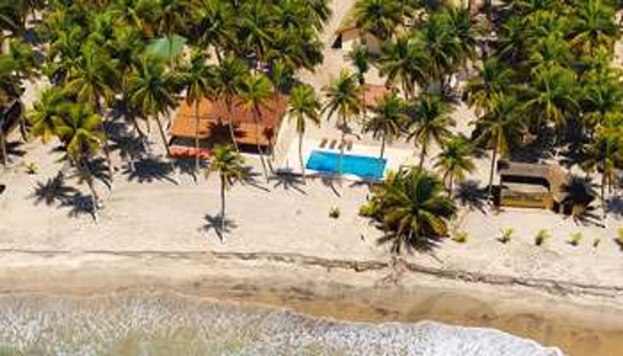 découvrez le charme d'assinie, une destination balnéaire prisée en côte d'ivoire. profitez des plages de sable fin, d'activités nautiques et d'une riche culture locale. assinie vous invite à explorer ses paysages idylliques et à vivre des moments inoubliables en famille ou entre amis.