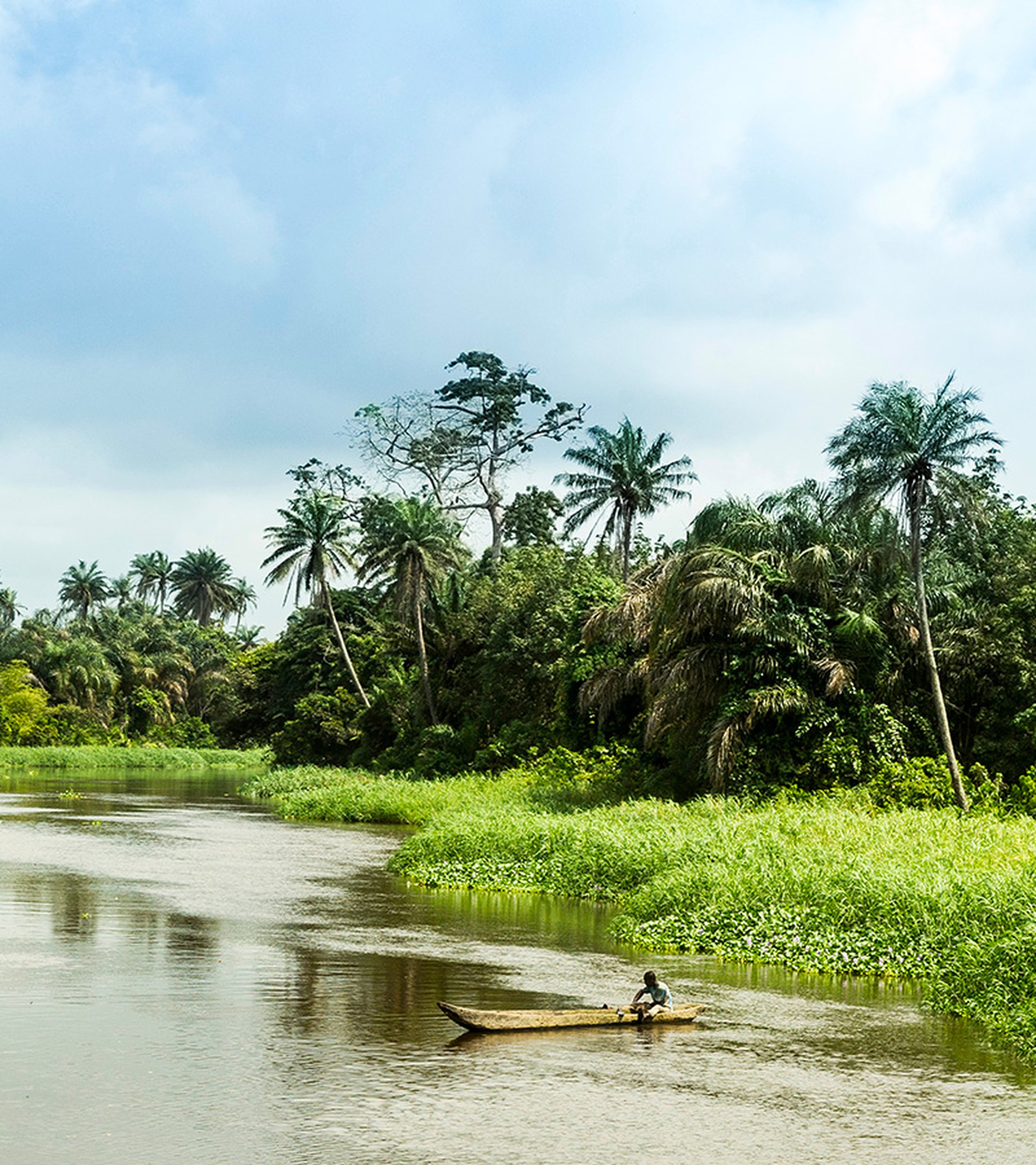 découvrez abidjan, la vibrante métropole ivoirienne, où culture, gastronomie et paysages se rencontrent. explorez ses marchés colorés, ses plages ensoleillées et son architecture moderne. préparez votre voyage pour vivre une expérience inoubliable en plein cœur de la côte d'ivoire.