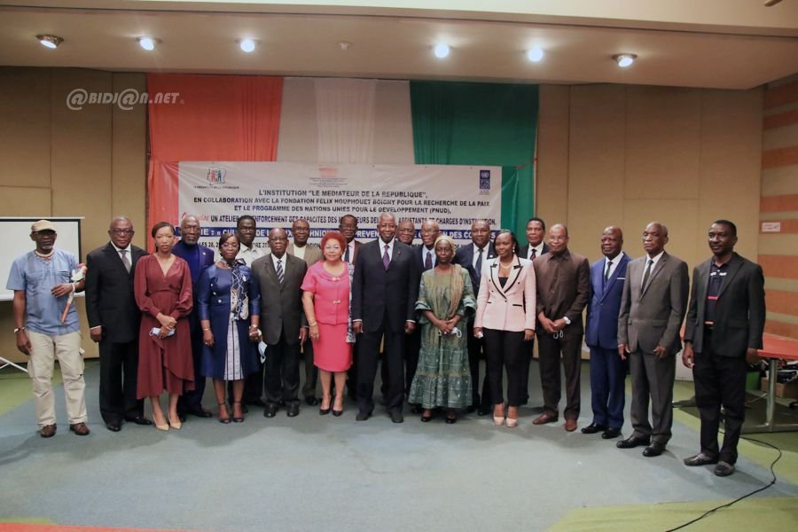 découvrez yamoussoukro, la capitale politique de la côte d'ivoire. cette ville fascinante vous offre des informations pratiques sur ses attractions, ses transports et ses services. préparez votre voyage en toute sérénité et explorez les merveilles de cette destination unique.