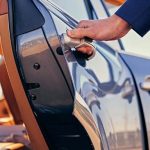 découvrez les services de conciergerie en côte d'ivoire, alliant professionnalisme et expertise pour simplifier votre quotidien. que ce soit pour des réservations, des services personnalisés ou une assistance quotidienne, nos concierges sont là pour répondre à tous vos besoins. profitez d'une expérience unique et sur mesure dans un cadre d'exception.