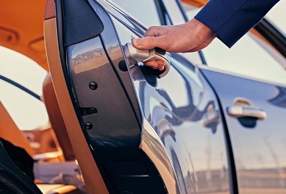 découvrez les services de conciergerie en côte d'ivoire, alliant professionnalisme et expertise pour simplifier votre quotidien. que ce soit pour des réservations, des services personnalisés ou une assistance quotidienne, nos concierges sont là pour répondre à tous vos besoins. profitez d'une expérience unique et sur mesure dans un cadre d'exception.
