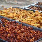 découvrez les délices de la gastronomie ivoirienne, un voyage culinaire riche en saveurs et en couleurs. explorez les plats traditionnels, les ingrédients typiques et les recettes authentiques qui font la fierté de la côte d'ivoire.