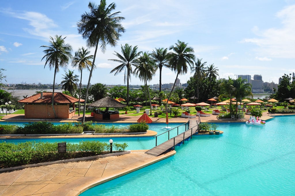 découvrez le tourisme durable en côte d'ivoire : explorez des paysages préservés, soutenez les communautés locales et vivez des expériences authentiques tout en respectant l'environnement. engagez-vous pour un voyage responsable et mémorable.