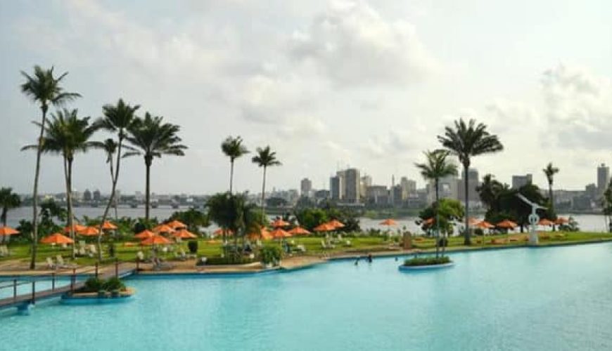 découvrez le rôle essentiel du responsable tourisme en côte d'ivoire, acteur clé du développement touristique, de la promotion des destinations et de la gestion des ressources. apprenez comment cette profession contribue à valoriser le riche patrimoine culturel et naturel de ce pays aux multiples facettes.
