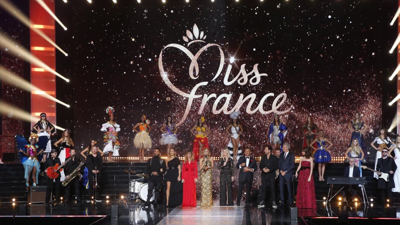 découvrez les coulisses de la préparation de miss france 2025 en côte d'ivoire. suivez le parcours fascinant des candidate, leur entraînement intensif et les moments forts qui les mèneront vers la couronne. plongez dans l'univers captivant de la beauté et de la mode avec cette édition unique.