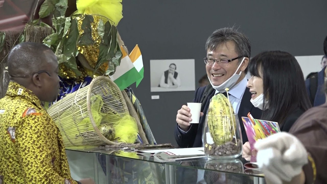 découvrez les talents des chocolatiers ivoiriens au salon du chocolat à paris, où la richesse du cacao ivoirien rencontre l'artisanat chocolatier. plongez dans une expérience gustative unique et explorez l'innovation et la passion de ces artisans au cœur de la célèbre fête du chocolat.