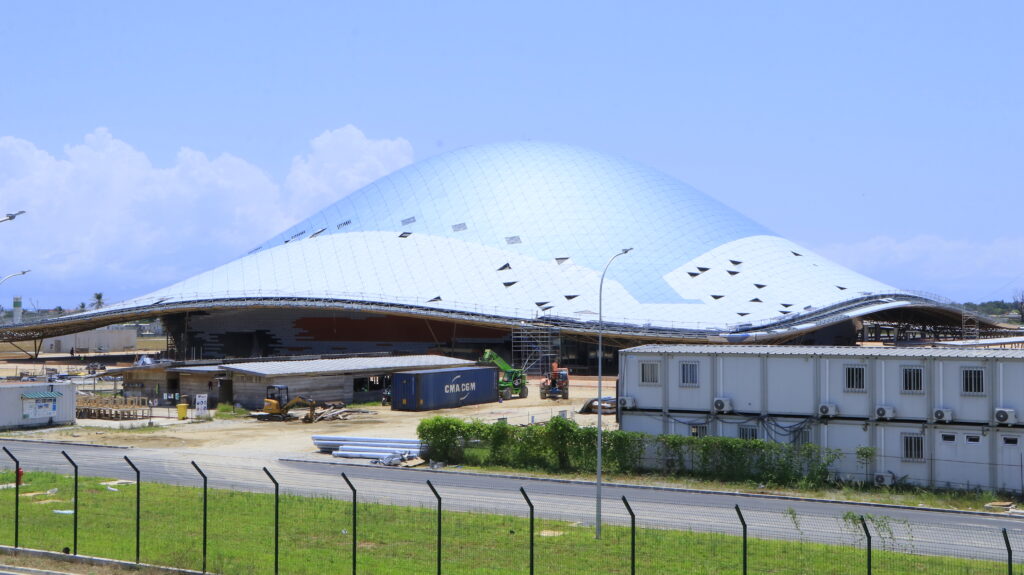 découvrez le parc des expositions d'abidjan, un lieu dynamique accueillant des événements variés tels que foires, salons et concerts. profitez d'une infrastructure moderne et d'une atmosphère vibrante au cœur de la capitale économique de la côte d'ivoire.