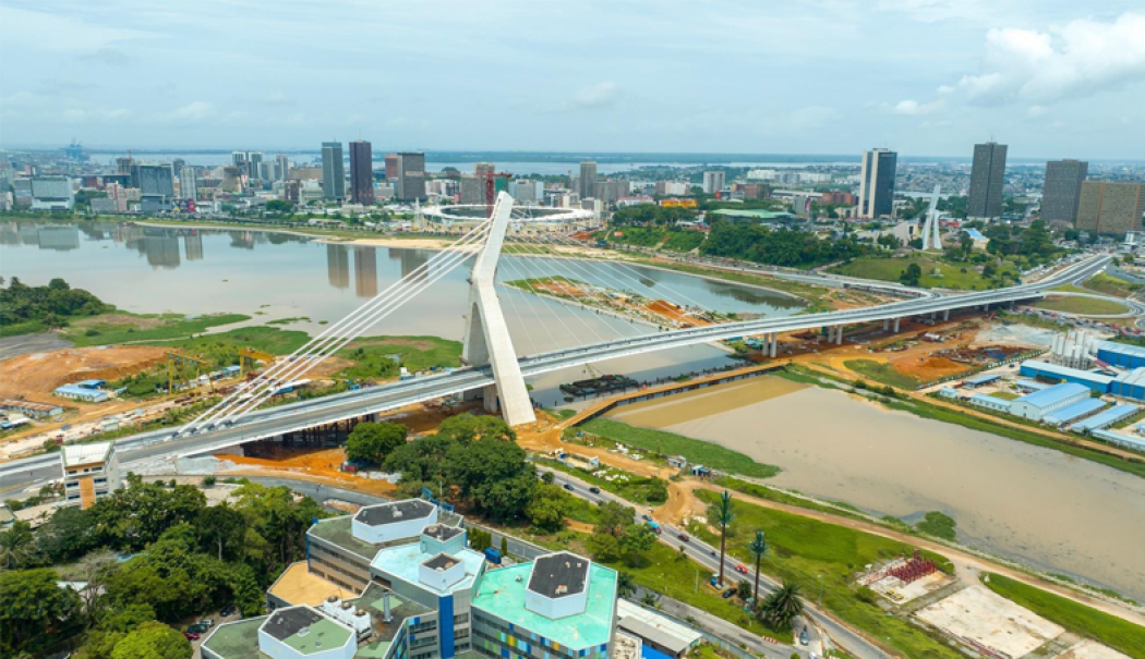 découvrez la richesse du tourisme et des industries culturelles en côte d'ivoire, un pays où la diversité des paysages, des traditions et des arts s'entrelacent. explorez les sites emblématiques, les festivals vibrants et l'hospitalité des ivoiriens. plongez dans une expérience unique qui célèbre la culture et l'héritage ivoiriens.