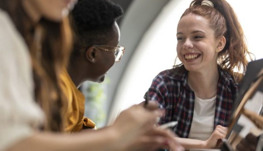 découvrez notre formation en tourisme qui vous permettra d'acquérir toutes les compétences essentielles pour réussir dans le secteur du tourisme. apprenez les meilleures pratiques, les outils numériques et les stratégies de gestion pour offrir une expérience inoubliable aux voyageurs. inscrivez-vous dès maintenant pour transformer votre passion en carrière !