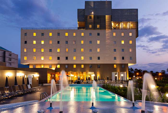 découvrez l'évolution du secteur hôtelier en côte d'ivoire : tendances, innovations et perspectives de croissance pour l'industrie du tourisme ivoirien.