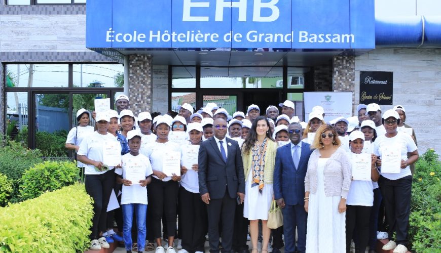 découvrez notre école touristique en côte d'ivoire : des formations professionnelles de qualité pour réussir dans les métiers du tourisme et de l'hôtellerie. inscrivez-vous dès maintenant pour un avenir prometteur !